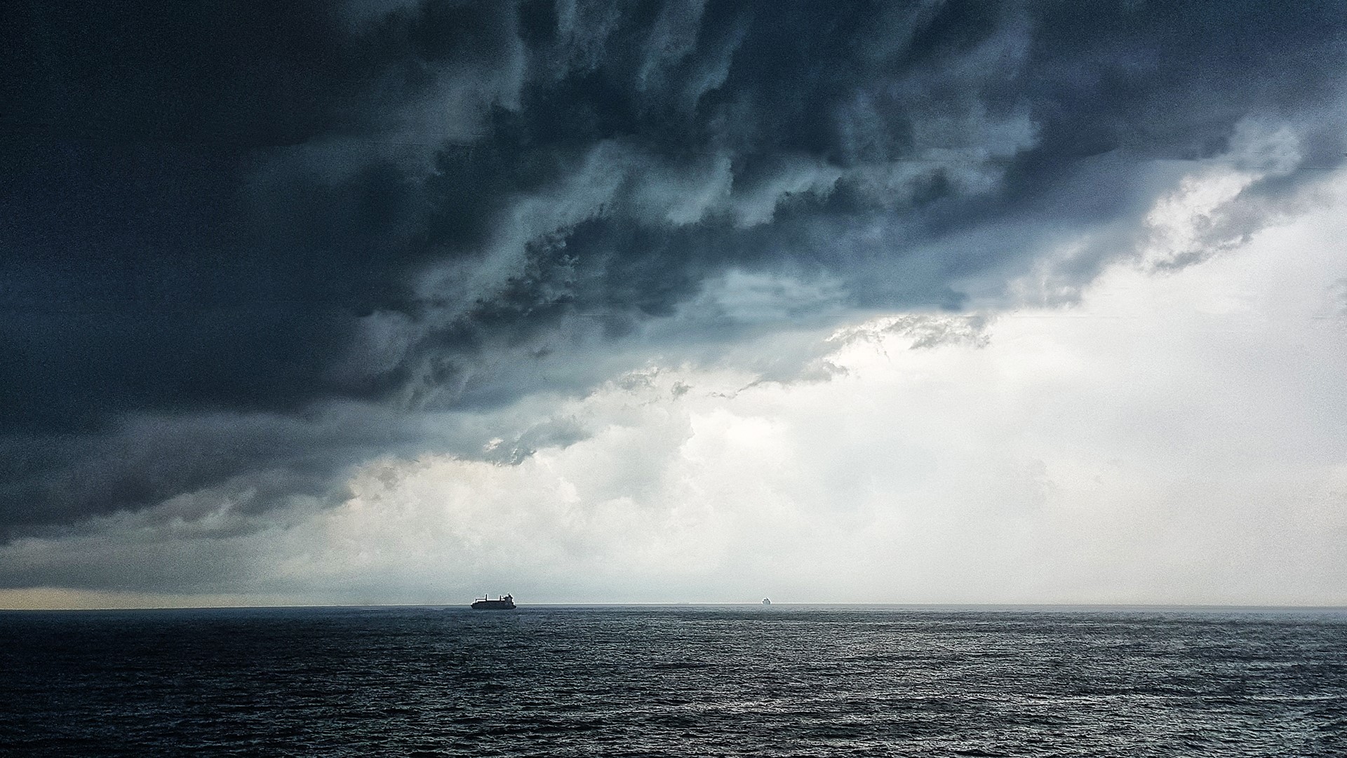 Sturmwolken über der Ostsee